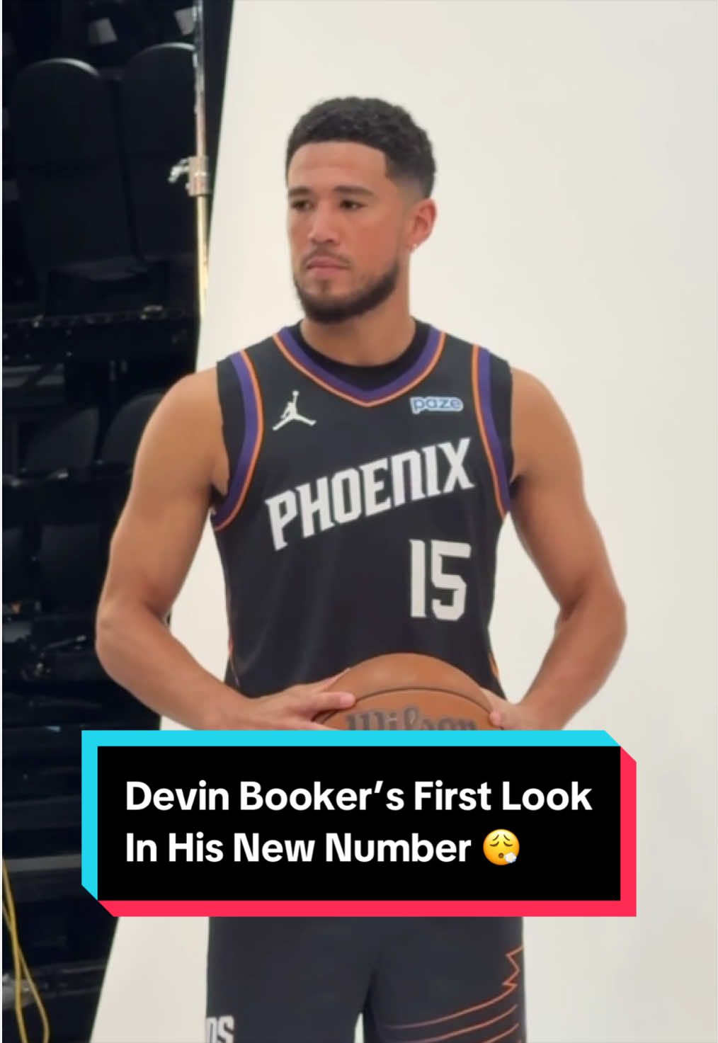 Booker enters his 12th NBA season wearing a new number👀 📸  