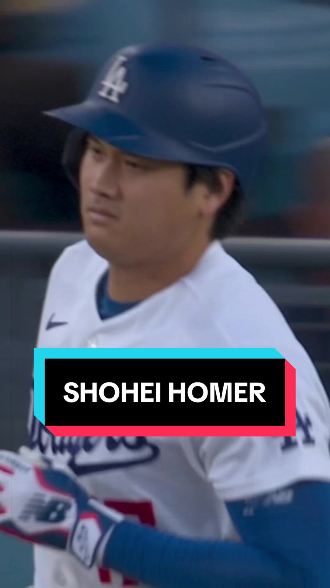 Shohei Ohtani powers one out the other way 💪 
