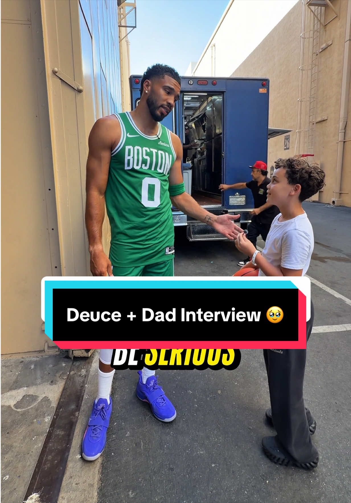 Deuce wanted to ask his dad Jayson Tatum one question... And JT ended up teaching him how to conduct a proper interview 🎤🥲 