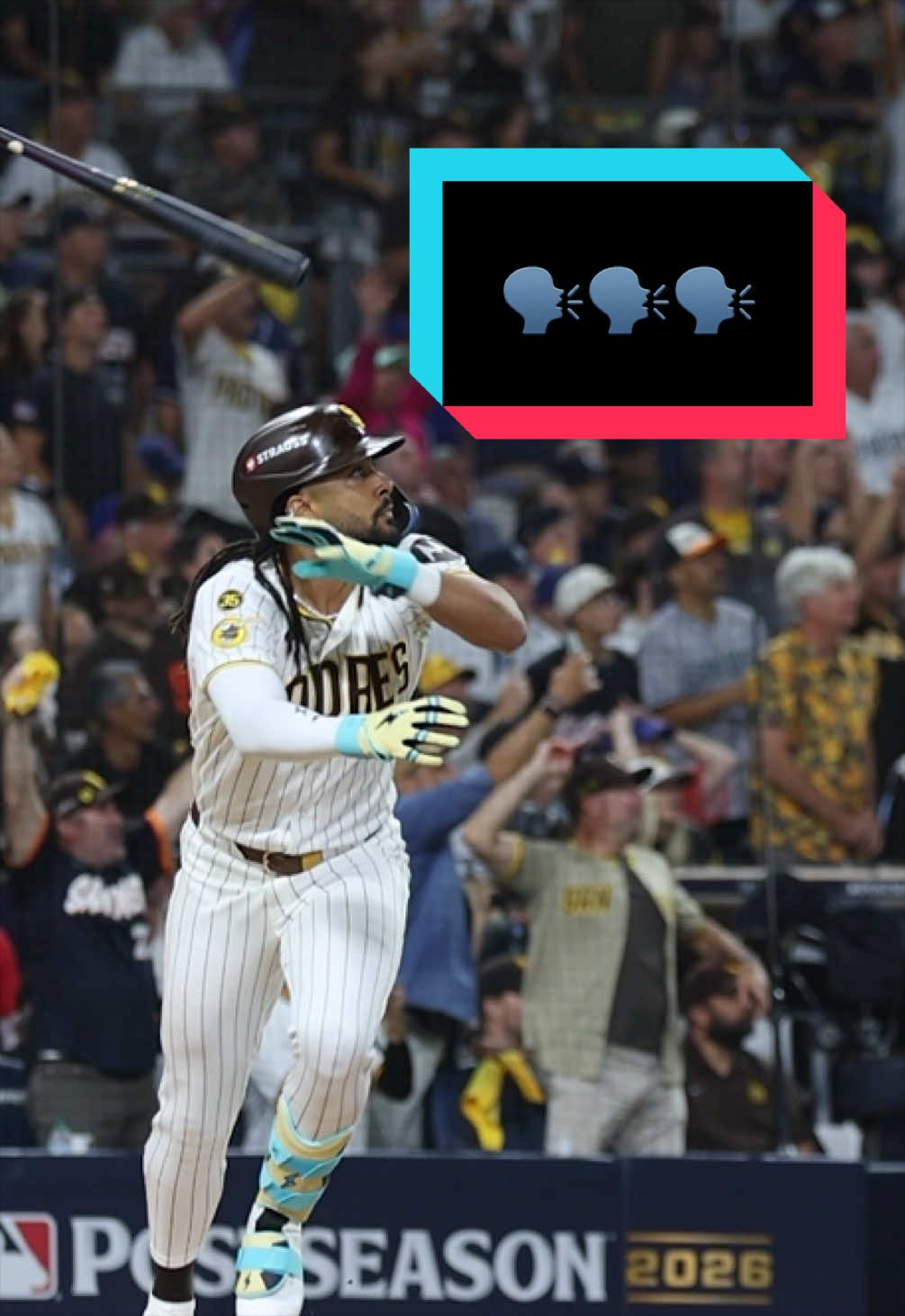 It only takes one pitch to get the crowd on their feet 🗣️ 